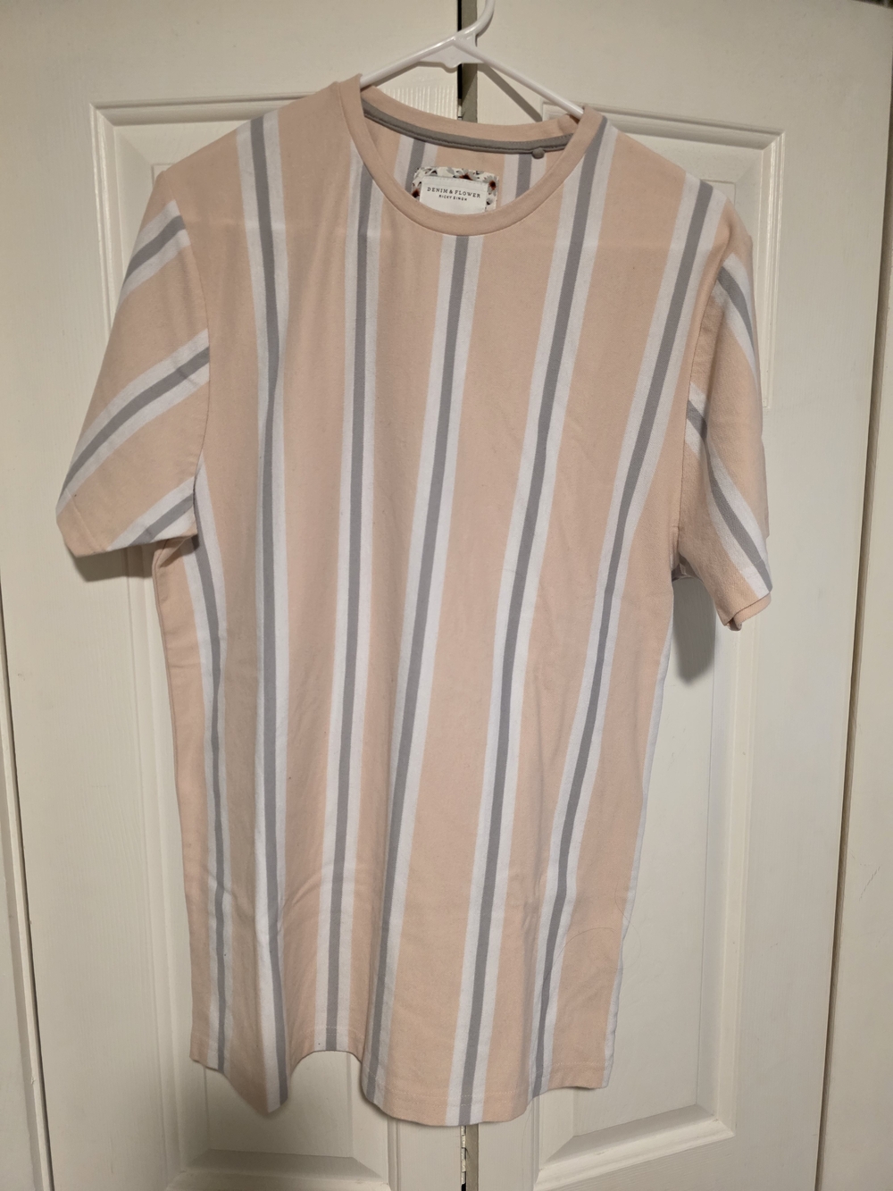 Denim & Flower Peach, White & Gray Striped Tee